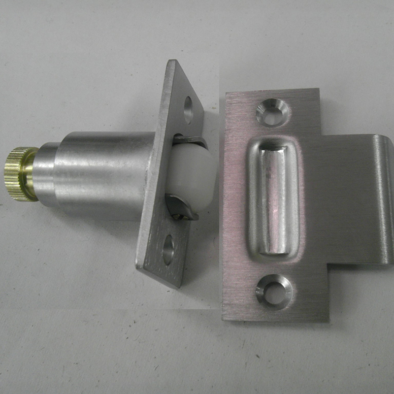 1554 Roller Latch